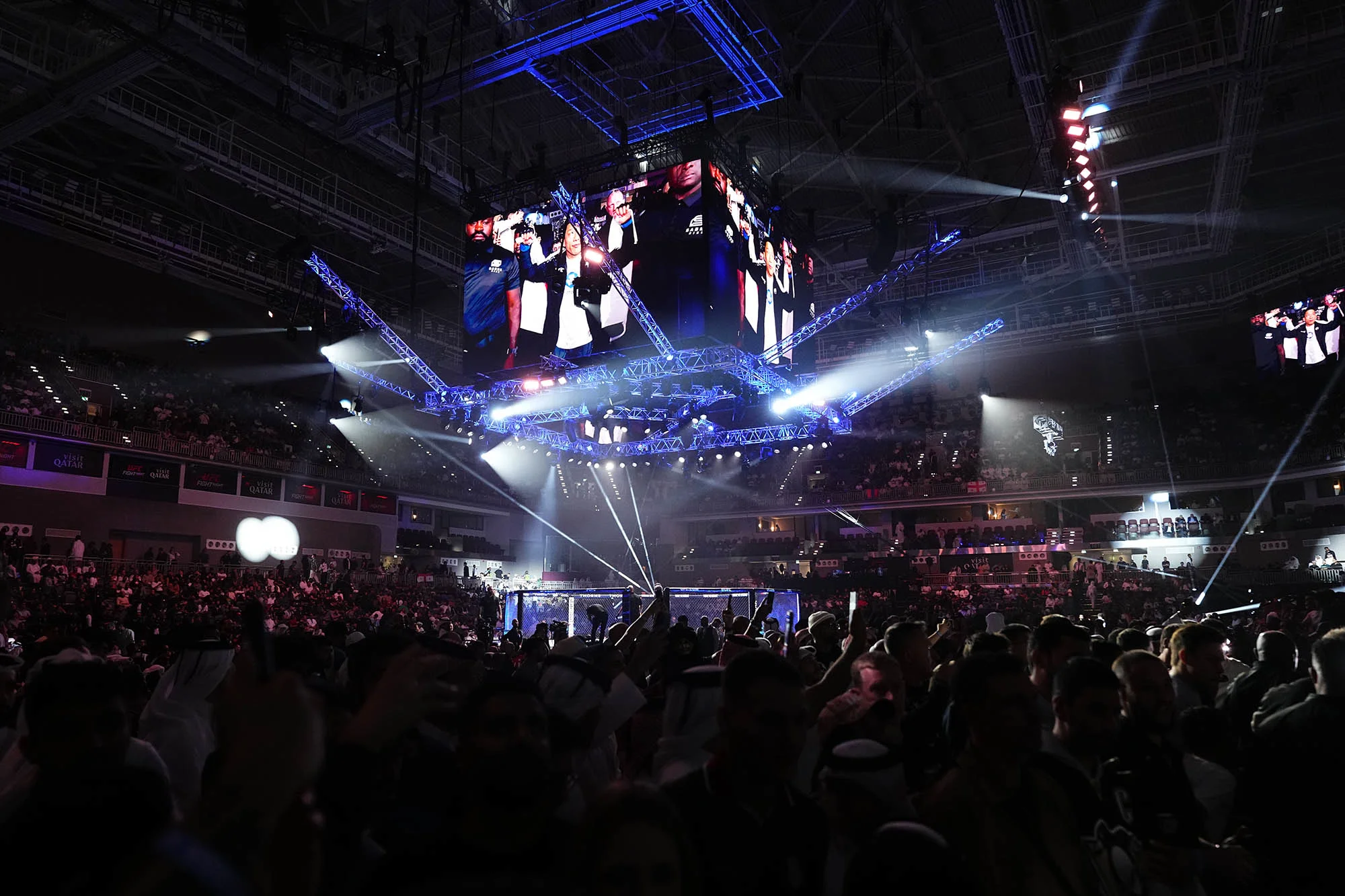 Statue de Hans Egede surplombant Nuuk